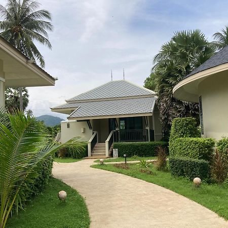 Wis Beach Khanom Exterior foto