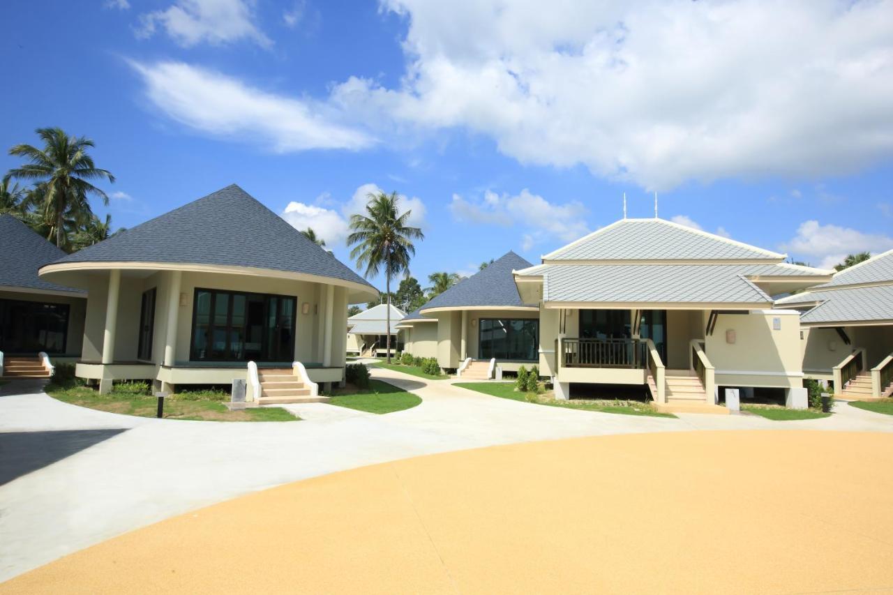 Wis Beach Khanom Exterior foto